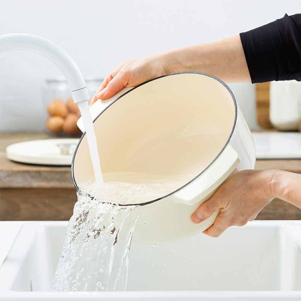 Kitchenaid Ketaus puodas su dangčiu 3,3 l