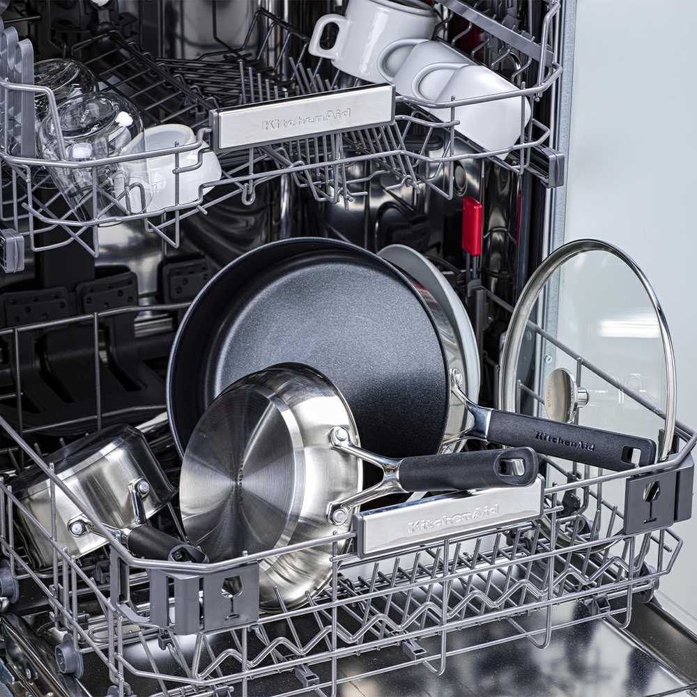 KitchenAid - KA-Classic atvira keptuvė - sidabrinė - 20 cm