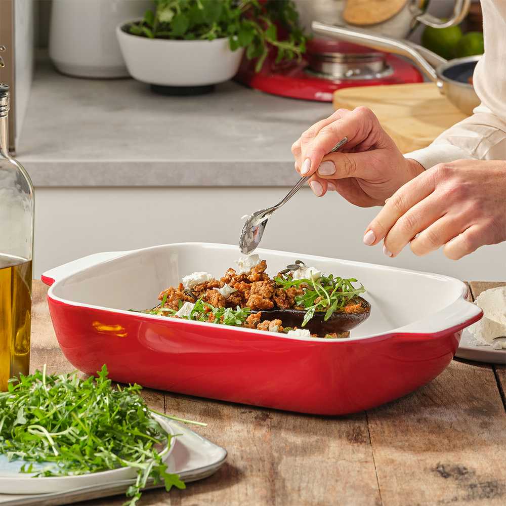 KitchenAid kepimo indo keptuvė su dangčiu laikymui