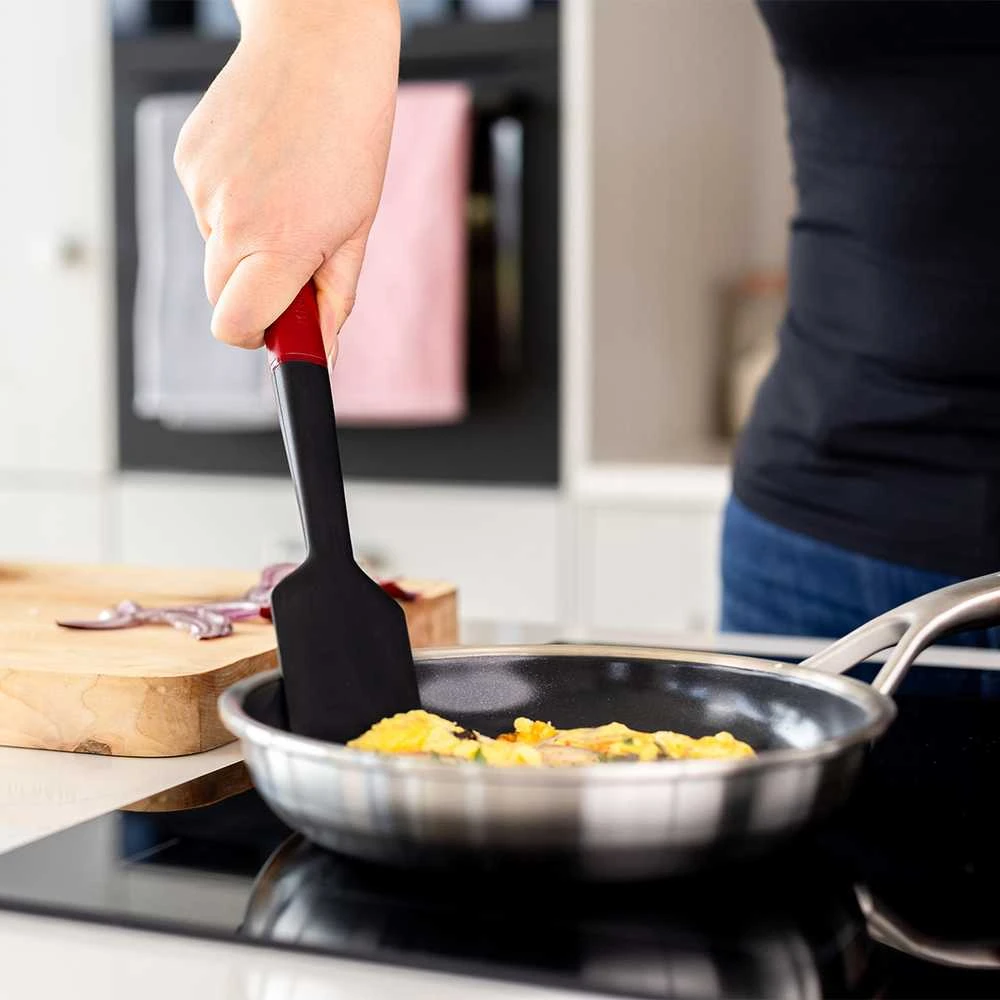 „KitchenAid Empire“ raudona grandymo mentelė