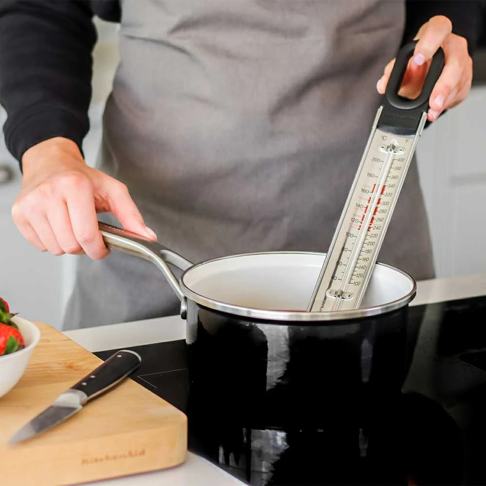 KitchenAid virtuvinis termometras, skirtas naudoti puoduose nuo 40ºC iki 200ºC