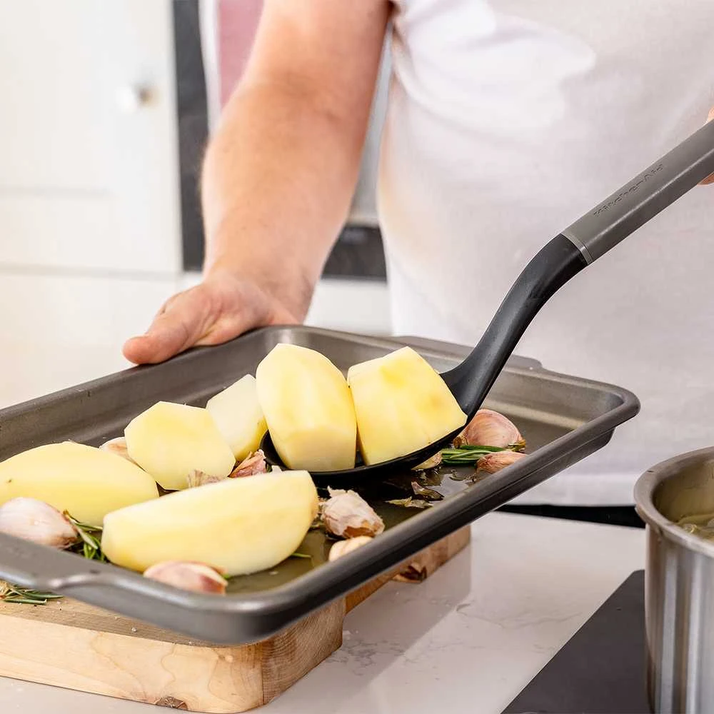 KitchenAid medžio anglies pilkos spalvos kiaurasamtis