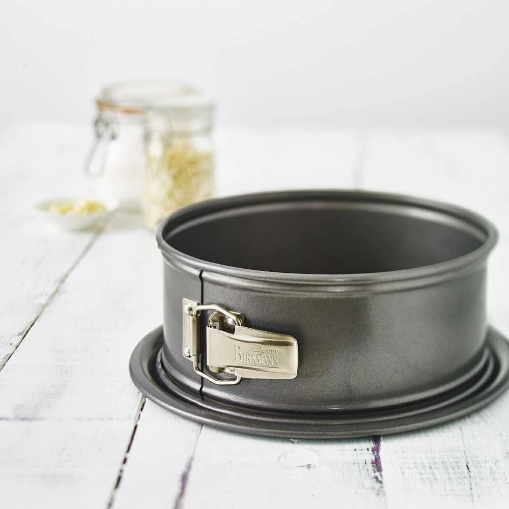 Spyruoklinė keptuvė su nuimamu dugnu EASY BAKING - 20 cm / Birkmann
