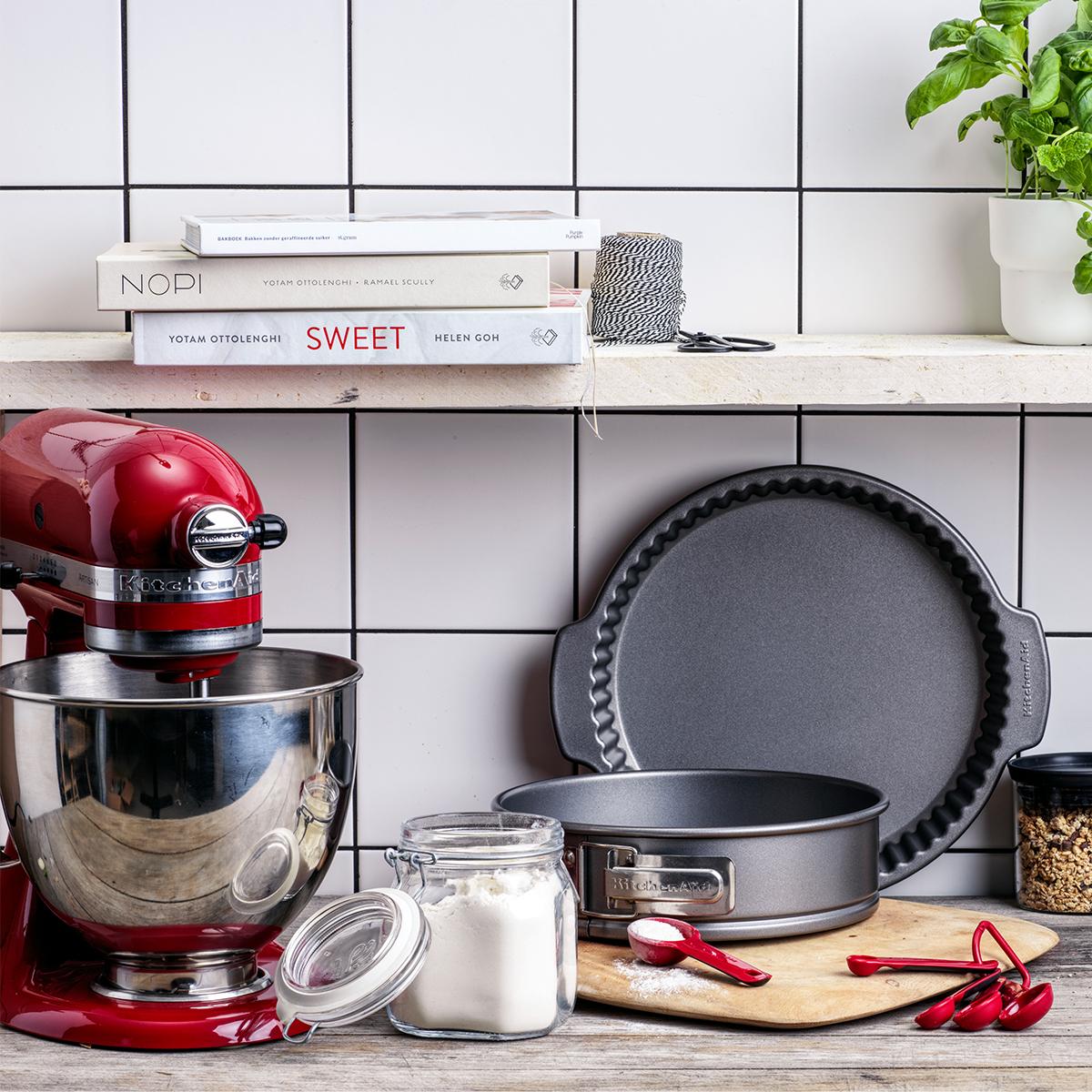 Spyruoklinė keptuvė 24 cm / KitchenAid