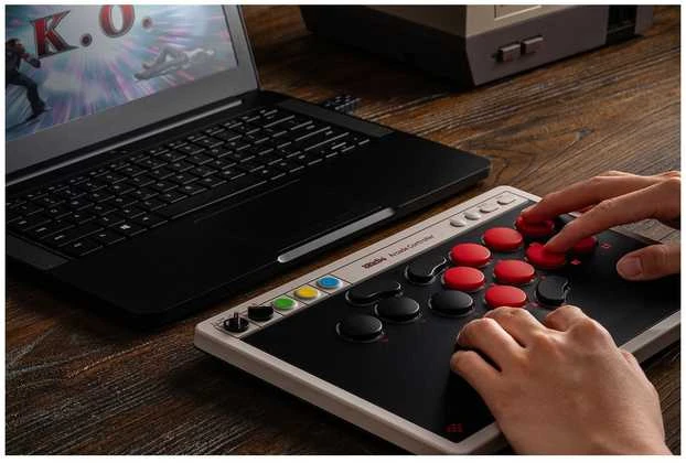 8Bitdo – Arkadinių žaidimų valdiklis – pilkas