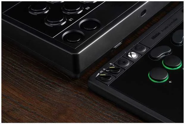 8Bitdo - Arkadinių žaidimų pultelis XBOX/PC - Juodas