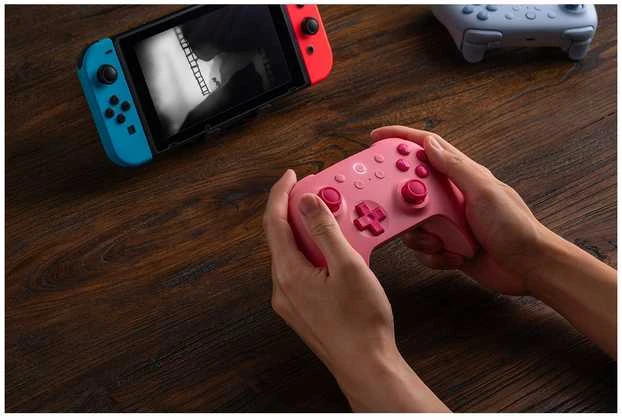 8BitDo Ultimate 2C BT Belaidis pultelis | Rožinis