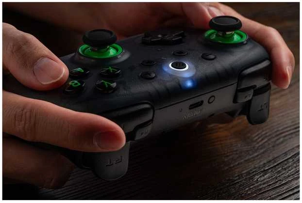 8Bitdo - Ultimate 2C Wireless Pad - Juodas