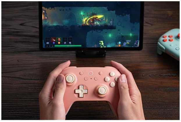Belaidis žaidimų pultas 8BitDo Ultimate 2C Wireless | spalva: rožinė/kreminė