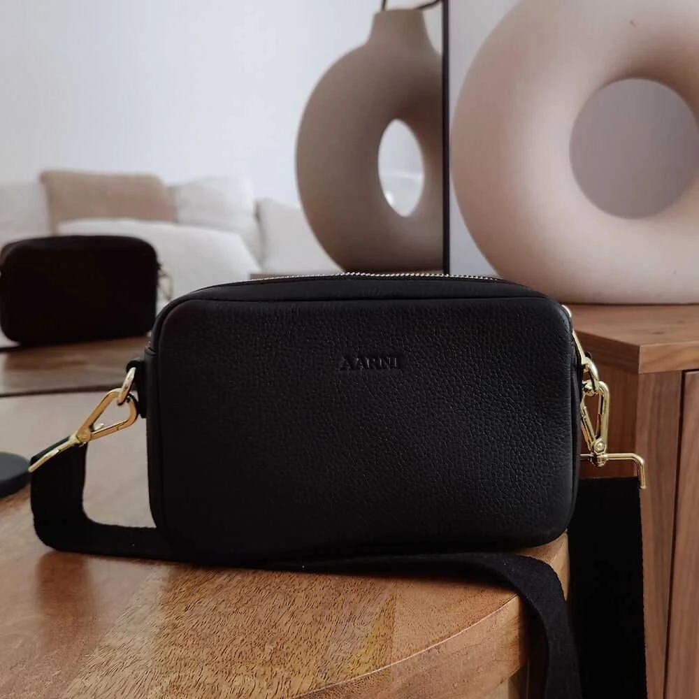 Aarni Crossbody Bag -olkalaukku, musta, kultainen vetoketju