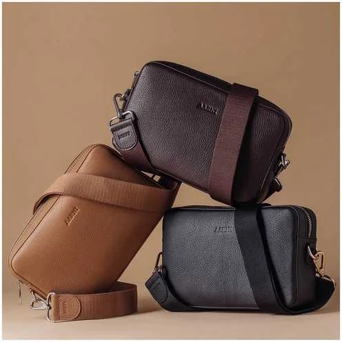Aarni Large Crossbody Bag -olkalaukku, musta/kulta