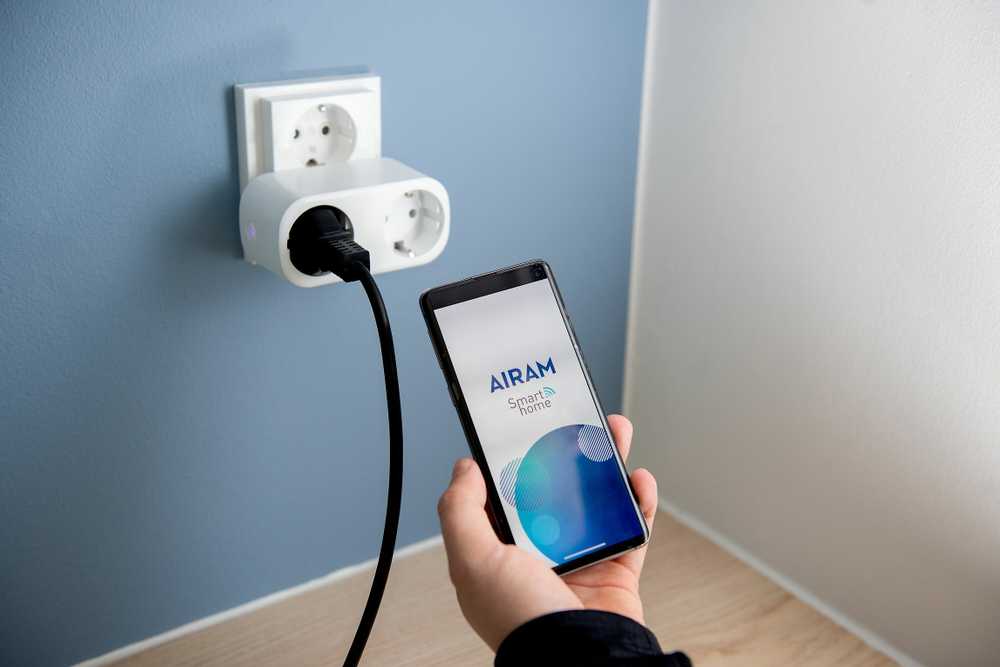 Airam SmartHome 2-osainen haaroitin, IP20