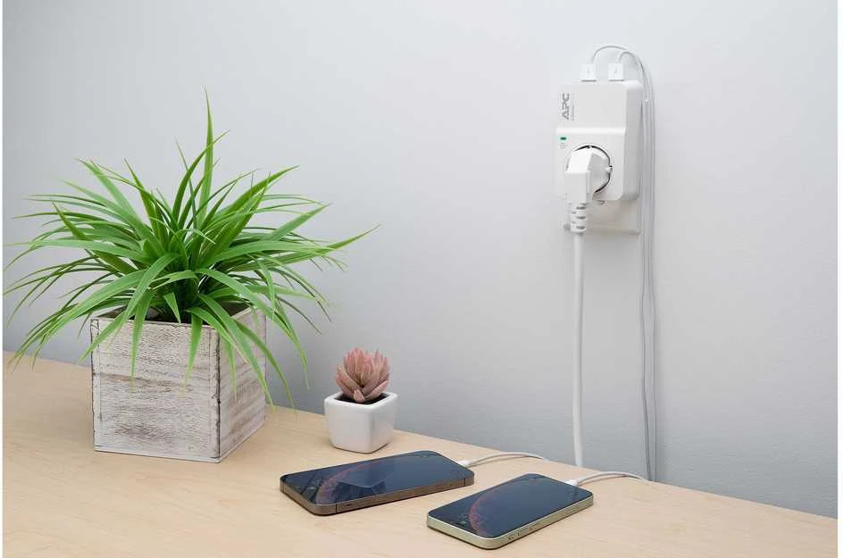 APC HOME/OFFICE SURGEARREST 1 OUTLET 230V, 2 PORT USB CHARGER, SCHUKO