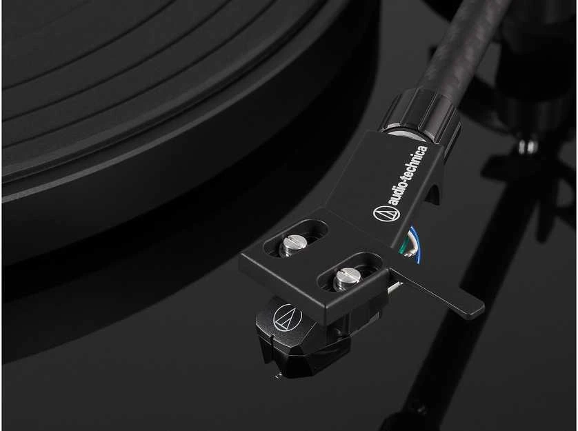 Audio Technica patefonas (AT-LPW50PB)
