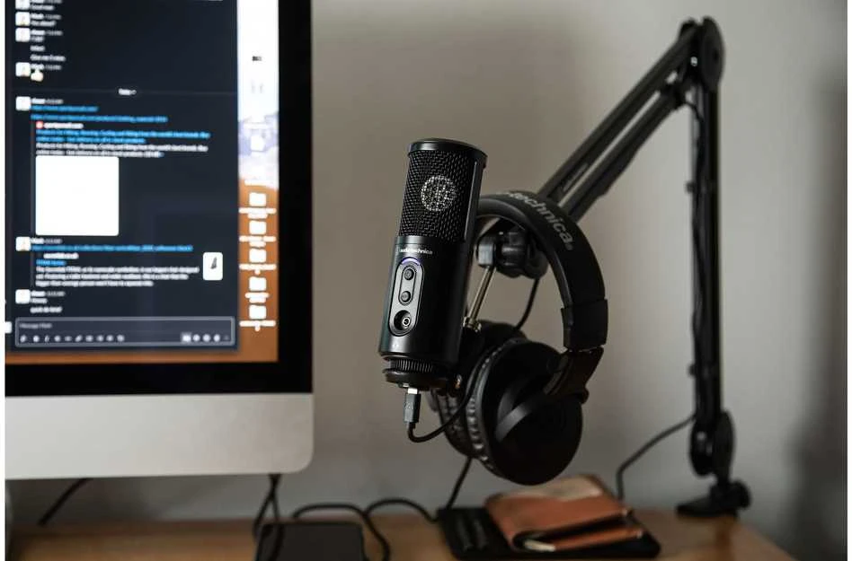 Audio-Technica CREATOR PACK ATR2500x-USB + ATH-M20x Komplektas: Mikrofonas + Ausinės + Laikiklis
