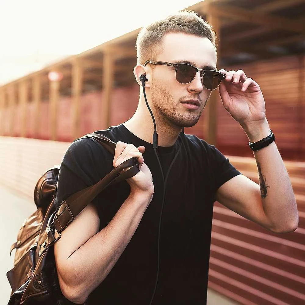 JBL Tune 210 In-Ear Ausinės su laidu Juodas EU