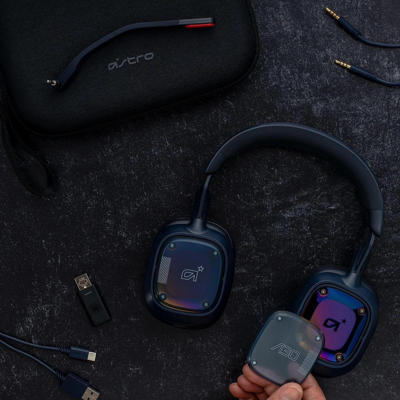 Ausinės Logitech A30 - NAVY/Raudonas - EMEA -