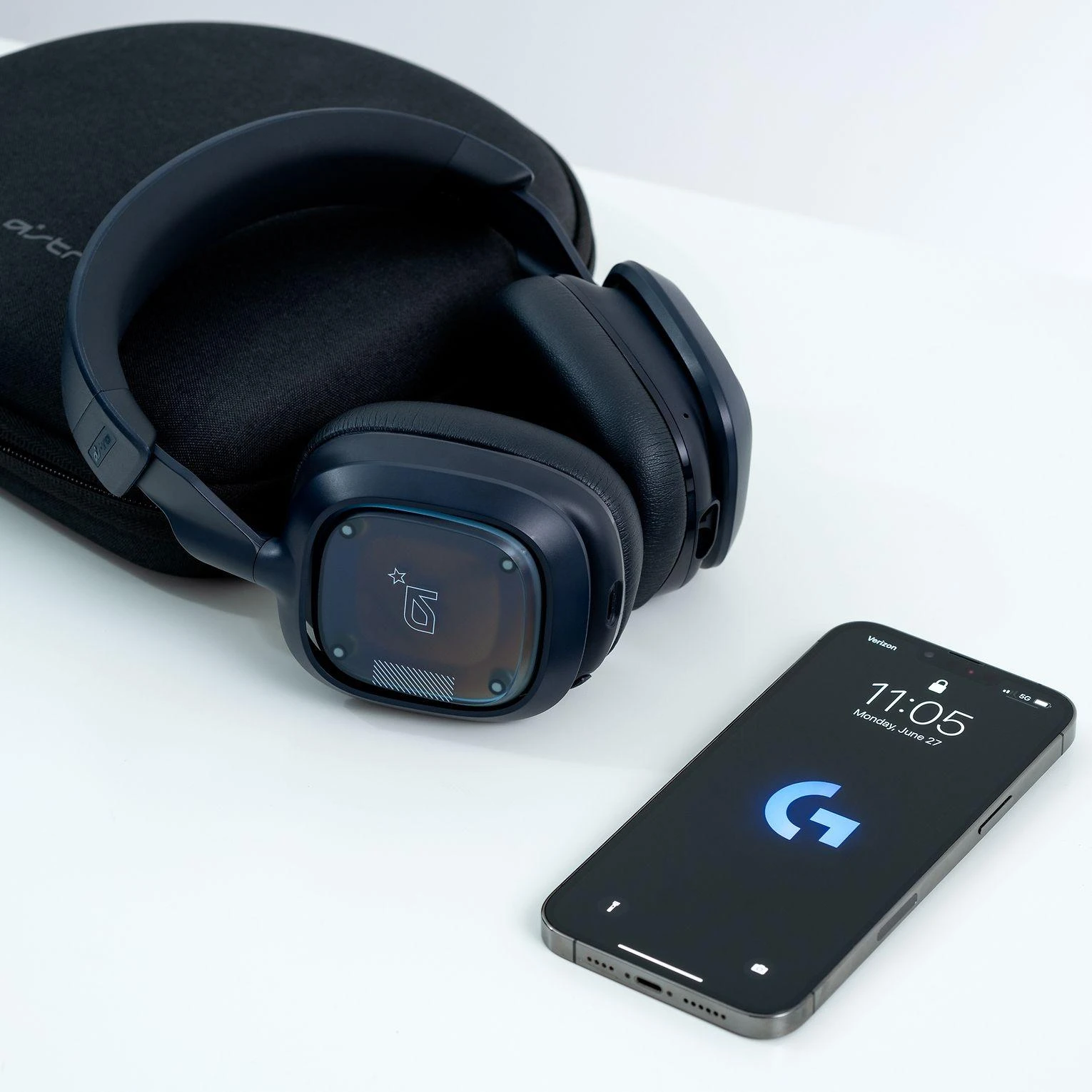 Ausinės Logitech A30 - NAVY/Raudonas - EMEA -