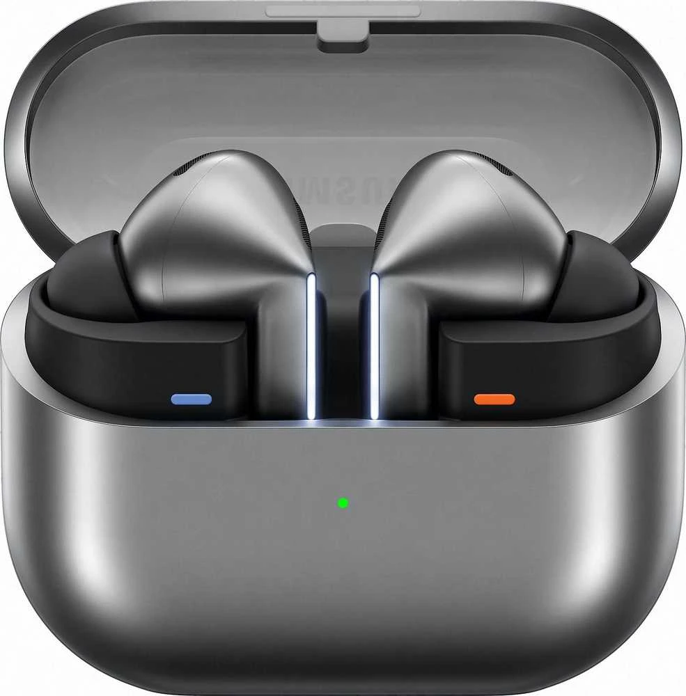 Samsung Galaxy Buds 3 Pro sidabrinėse įkrovimo dėžutėje