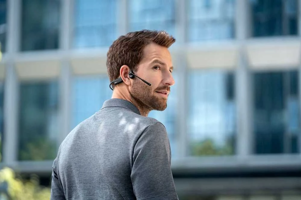 SHOKZ OpenComm2 UC 2025 Upgrade Belaidės Bluetooth Bone Conduction Vaizdo konferencijos Ausinės su USB-C įkrovimo prievadu ir USB-A adapteriu | 16 val. pokalbio laikas, 29 m Belaidės diapazonas, 1 val. įkrovimo laikas | Apima triukšmą slopinantį mikrofoną Boom ir Dongle, Juodas