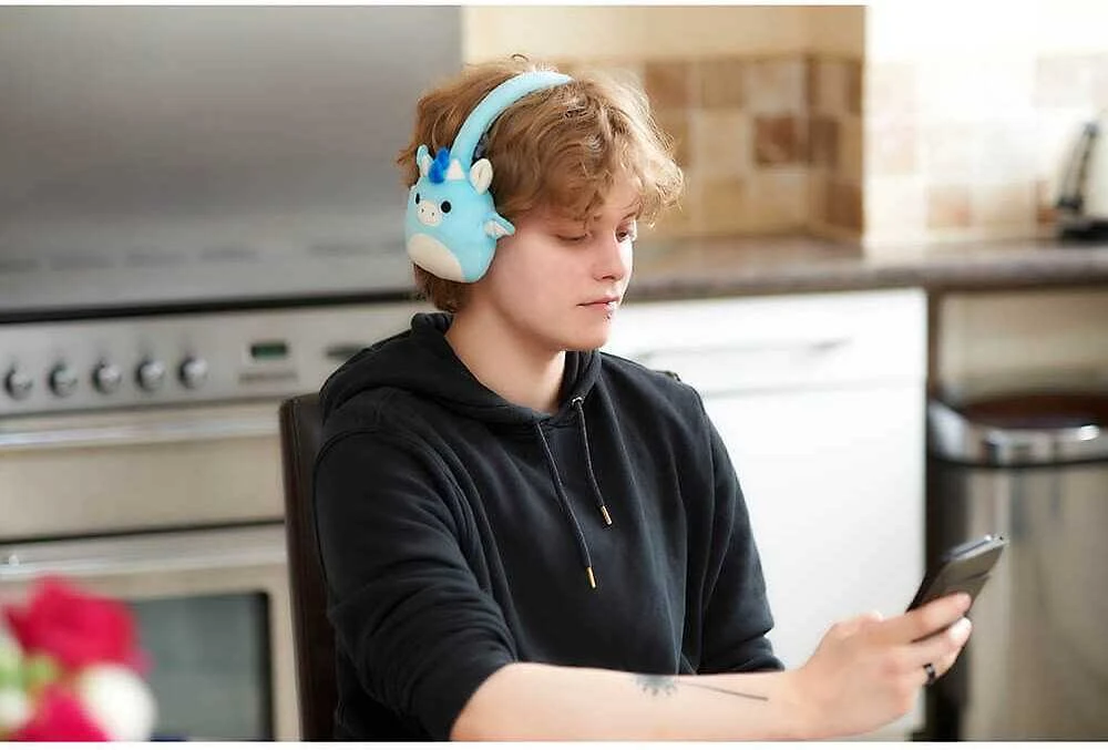 Squishmallows plush Bluetooth ausinės Tatiana