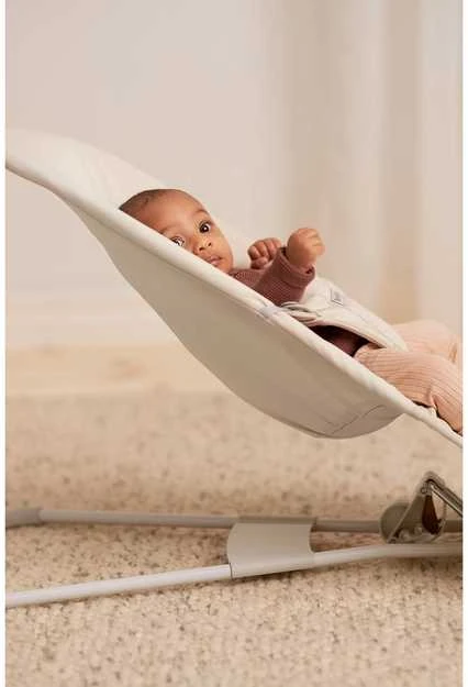 BabyBjörn Bouncer Balance Soft Woven sėdynė, šviesiai smėlio spalvos trikotažas