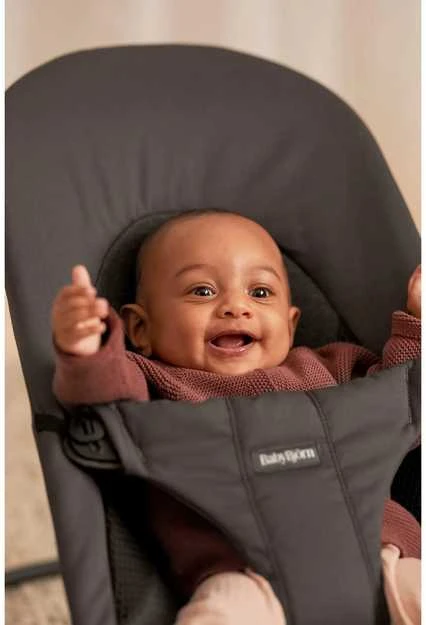 BabyBjörn Bouncer Balance Soft Woven - sėdynė, džersis tamsiai pilkas