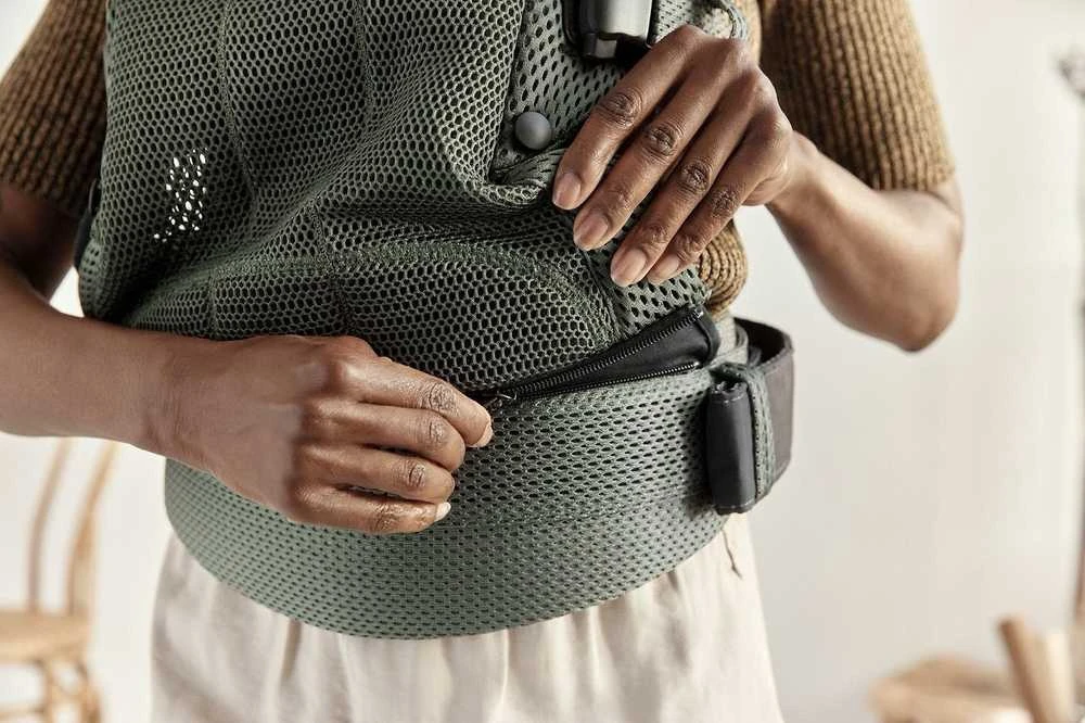 BABYBJORN nešioklė HARMONY 3D Mesh, Dark žalias, 088047