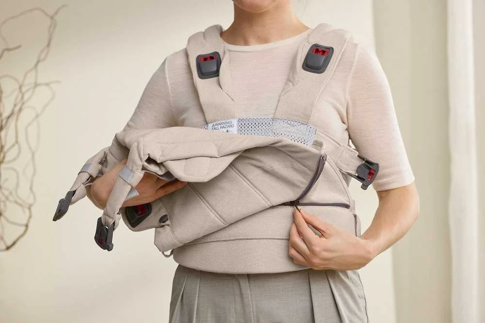 BabyBjorn Harmony - ergonomiška nešynė naujagimiams ir kūdikiams | Austi šviesiai smėlio spalvos
