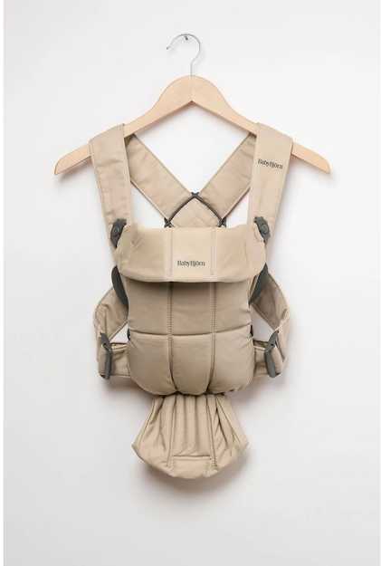 BabyBjörn Mini kūdikio nešioklė naujagimiams 3,2–11 kg, smėlinė, modelis 21026