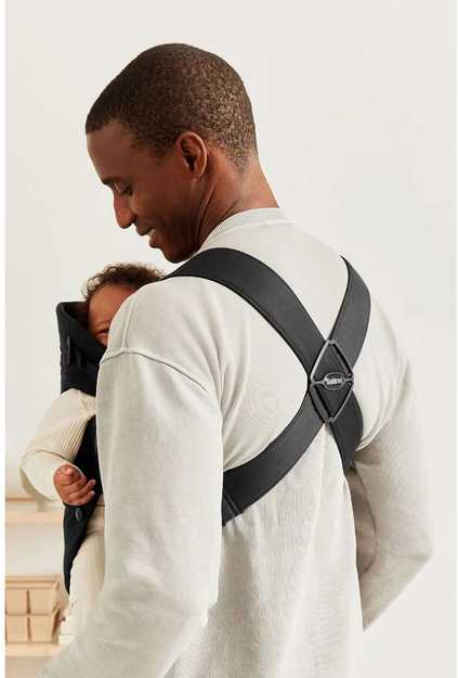 BabyBjörn Mini austa kūdikio nešioklė naujagimiams 3,2–11 kg, modelis 21156