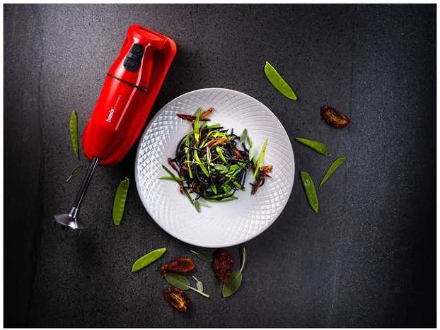Bamix Cordless PLUS -johdoton sauvasekoitin, punainen