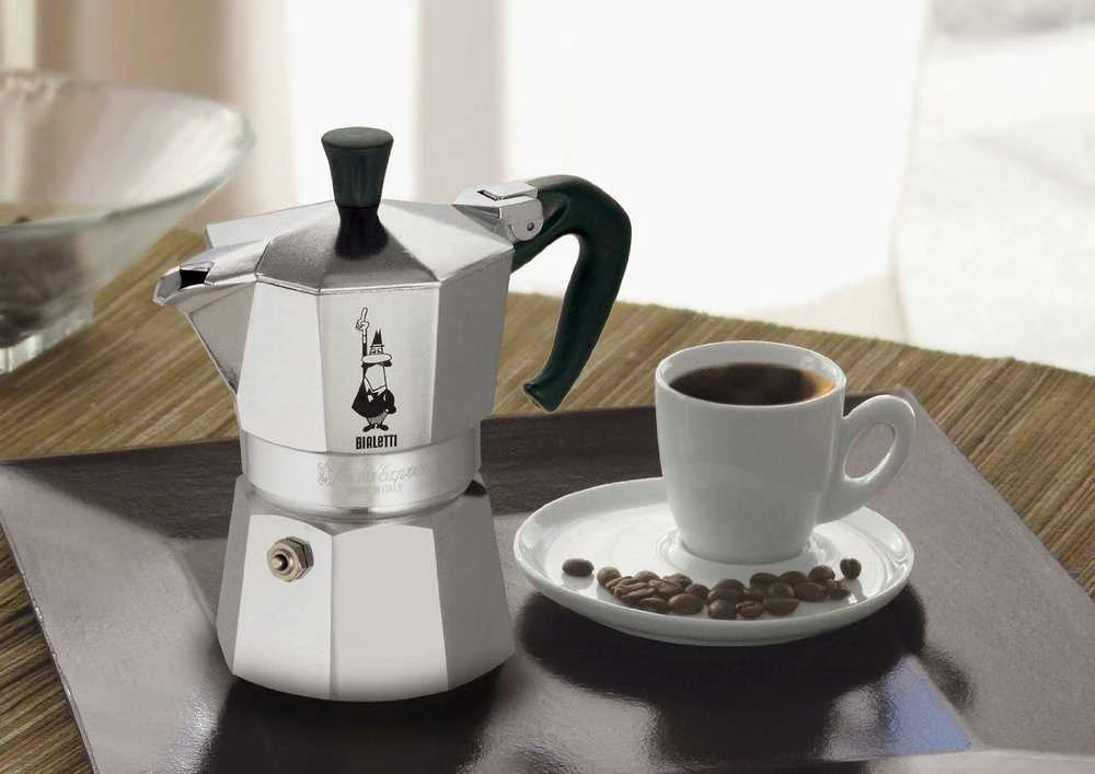 Bialetti Moka Express kavavirė su puodeliu