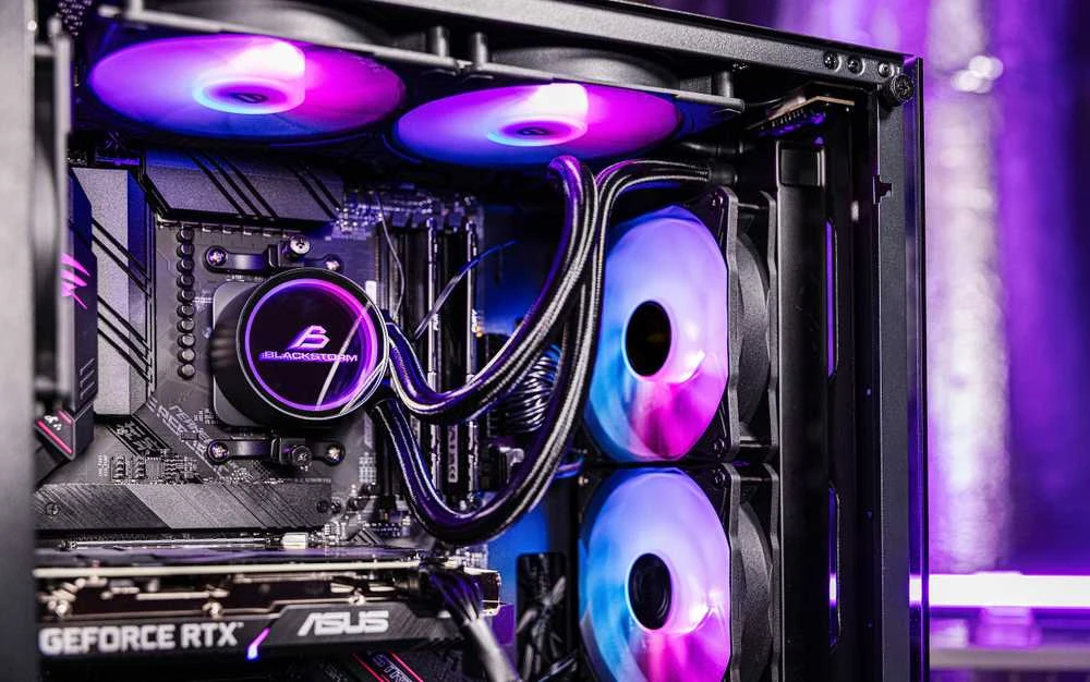 Blackstorm Luna Pro 360 mm ARGB-nestejäähdytysjärjestelmä, musta