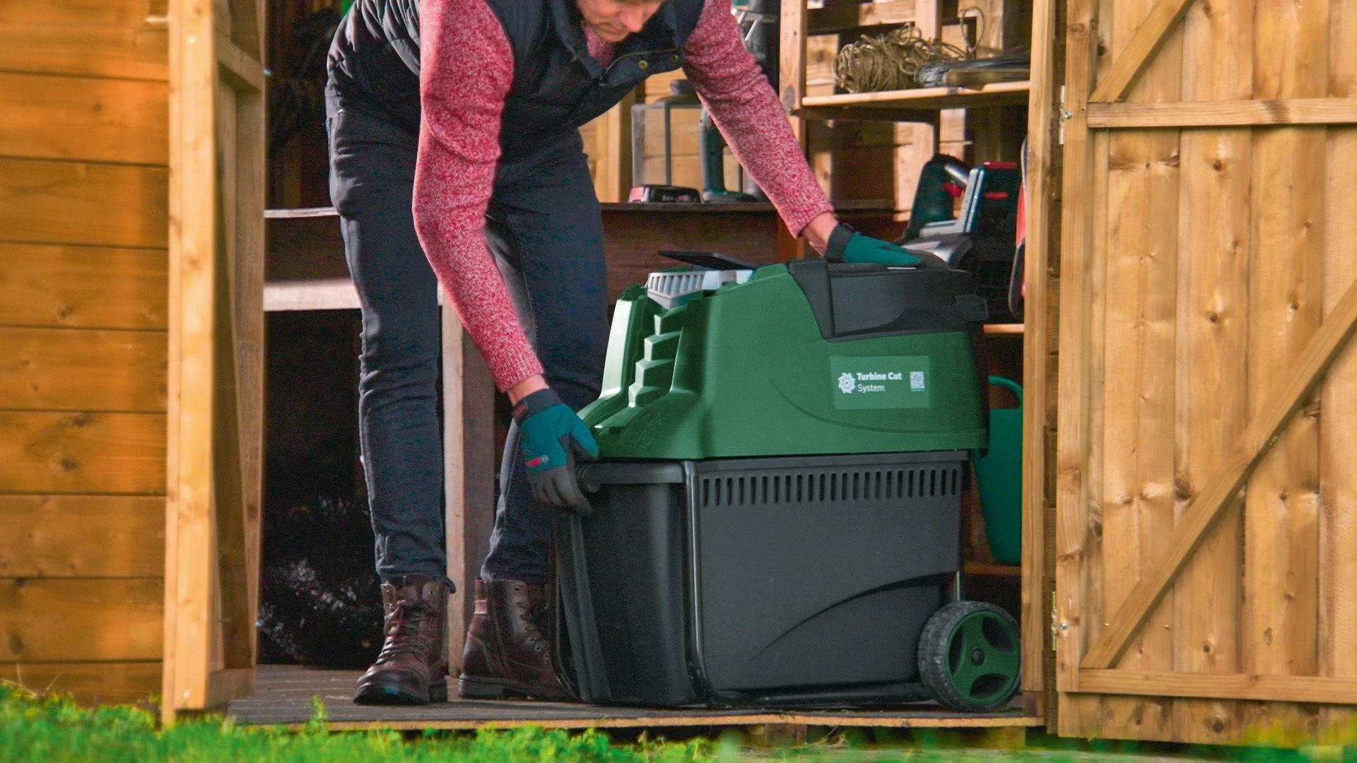 Šakų smulkintuvas Bosch AXT 25 TC (Ekspozicinė prekė)