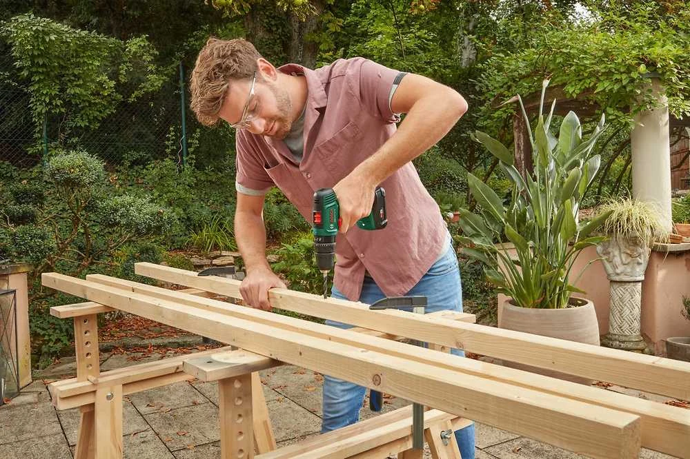Bosch Easydrill 18V-40 be akumuliatoriaus ir kroviklio Akum.suktuvas