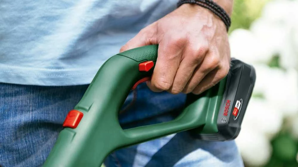 Bosch akumuliatorinė žoliapjovė EasyGrassCut 18V-230(1x2Ah)
