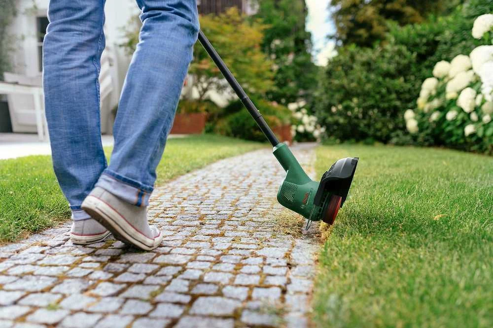 Bosch akumuliatorinė žoliapjovė EasyGrassCut 18V-230(1x2Ah)