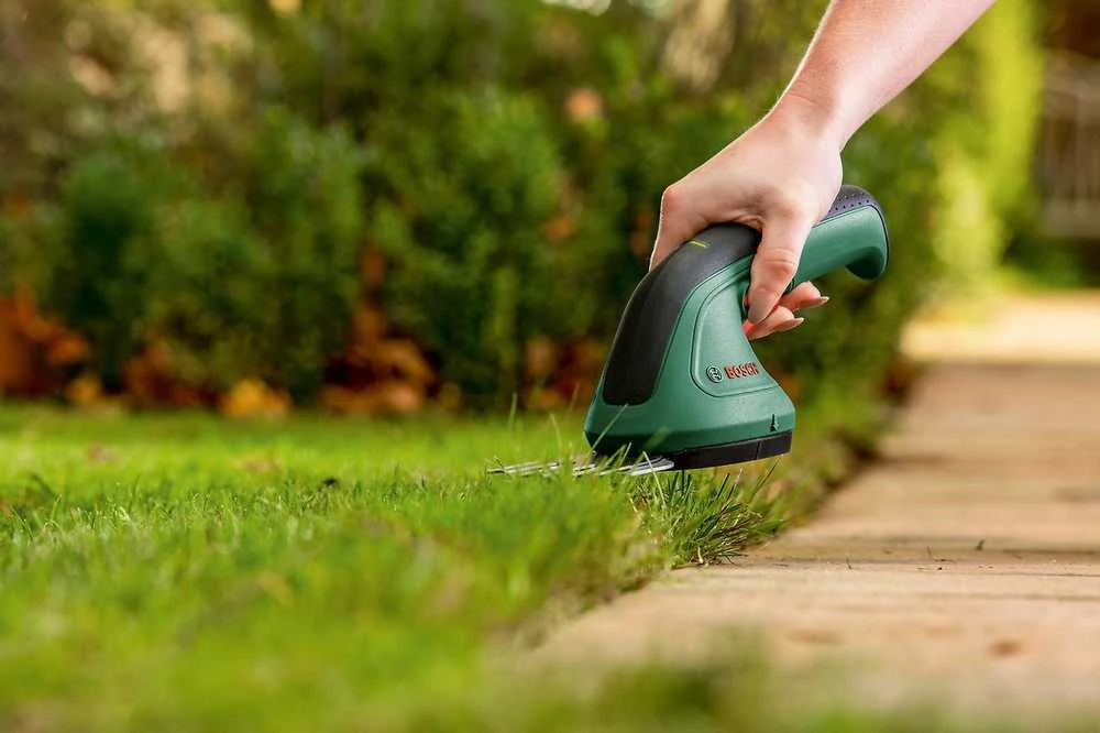 Bosch akumuliatorinės žolės ir krūmų žirklės EasyShear