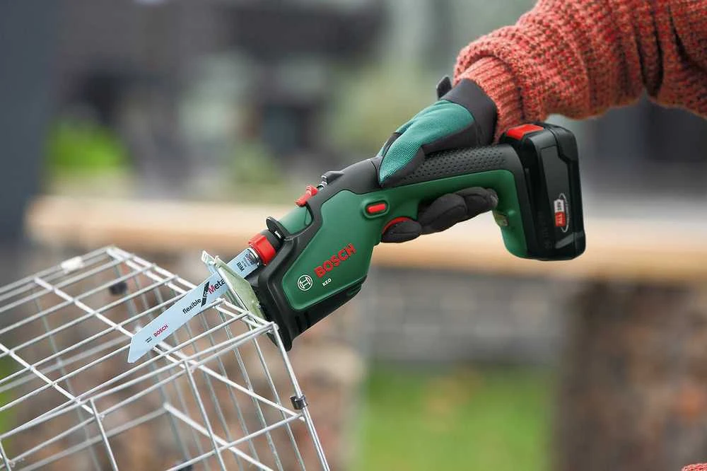 Akumuliatorinis sodo pjūklas Bosch KEO 18 LI (18V / 1x2,0Ah)