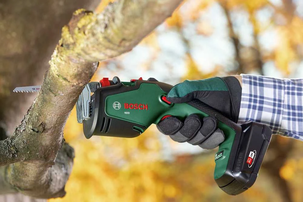 Akumuliatorinis sodo pjūklas Bosch KEO 18 LI (18V / 1x2,0Ah)