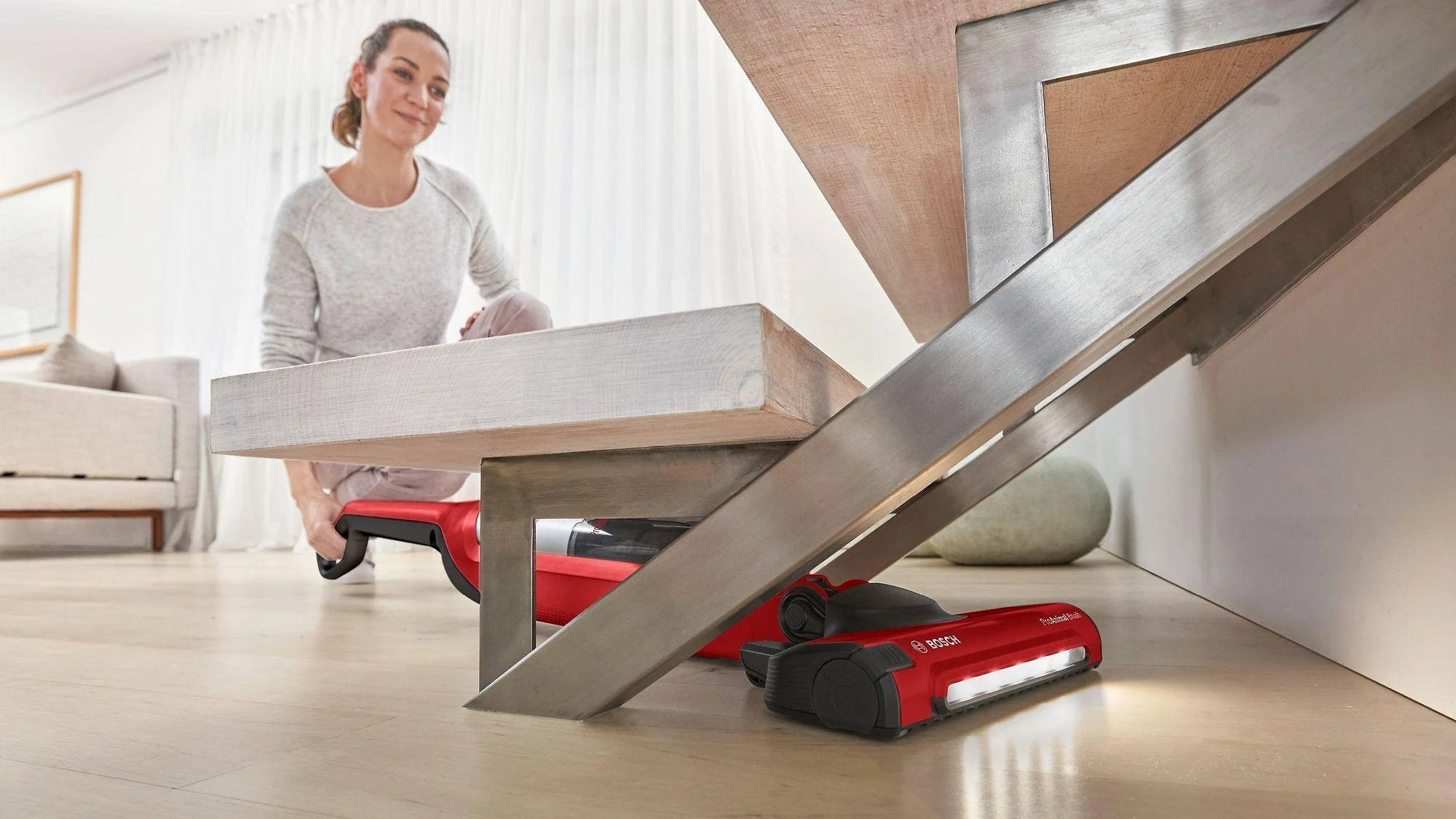 Įkraunamasis dulkių siurblys Bosch Serija 4 BBH3ZOO28, Raudonos spalvos