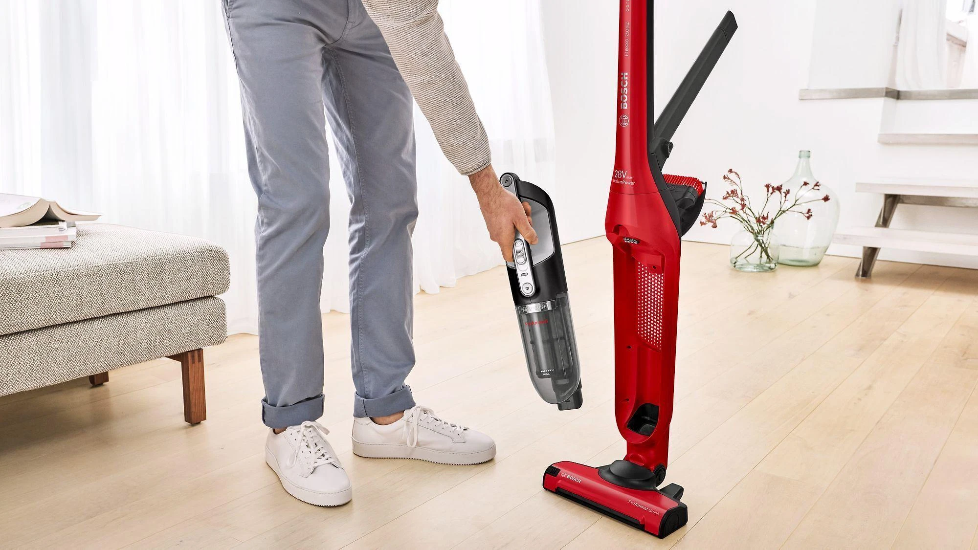 Įkraunamasis dulkių siurblys Bosch Serija 4 BBH3ZOO28, Raudonos spalvos