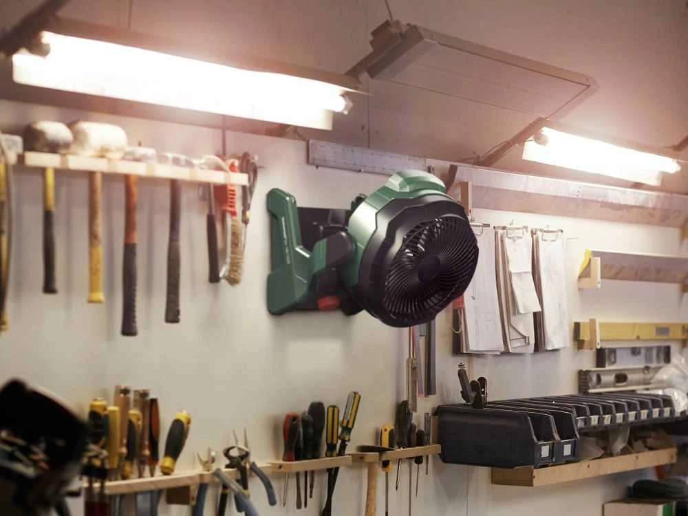 Bosch UniversalFan18V-1000solo Akum.ventiliatorius