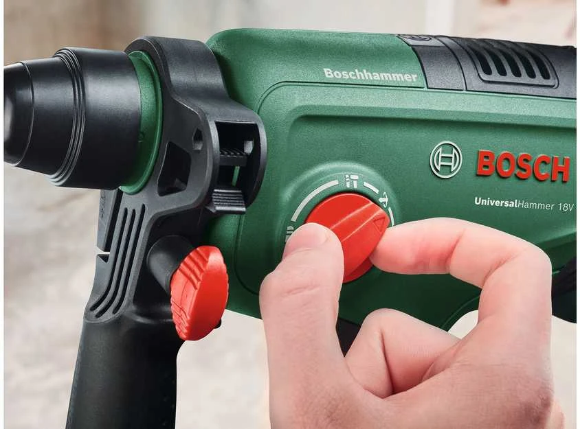 Bosch UniversalHammer 18V be akumuliatoriaus ir kroviklio Akum.perforatorius