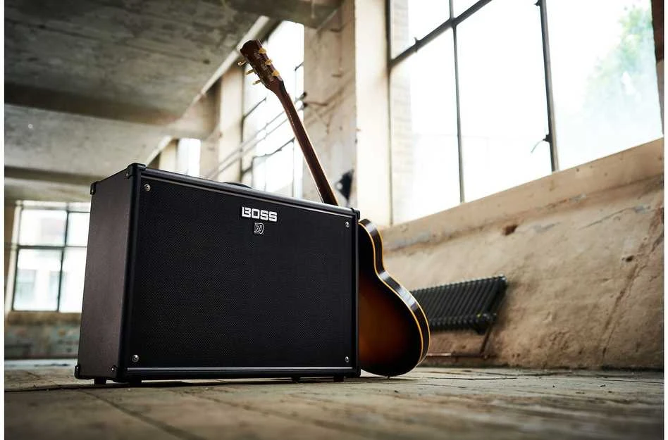 Boss Katana-100/212 MkIII -kitaracombo, 2x12, 100 W