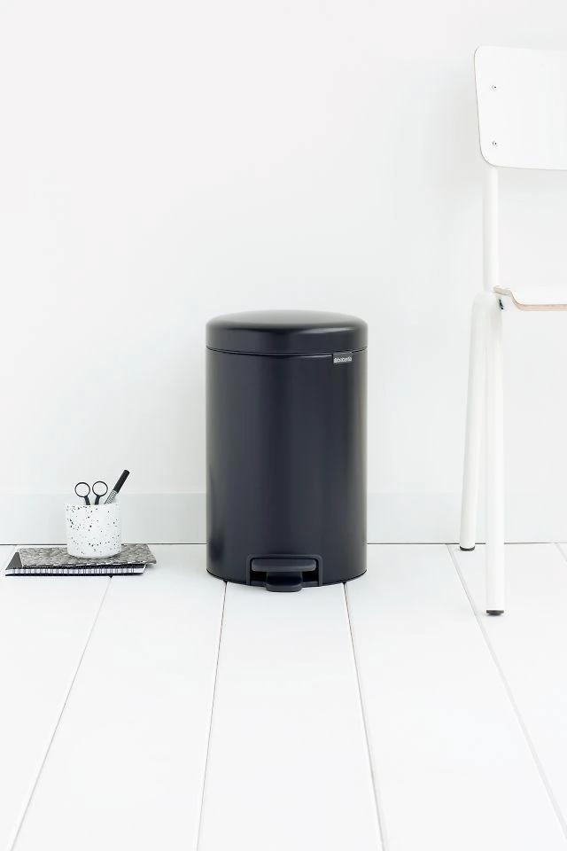 Šiukšliadėžė Brabantia 12 L, 11 37 41 juoda matinė