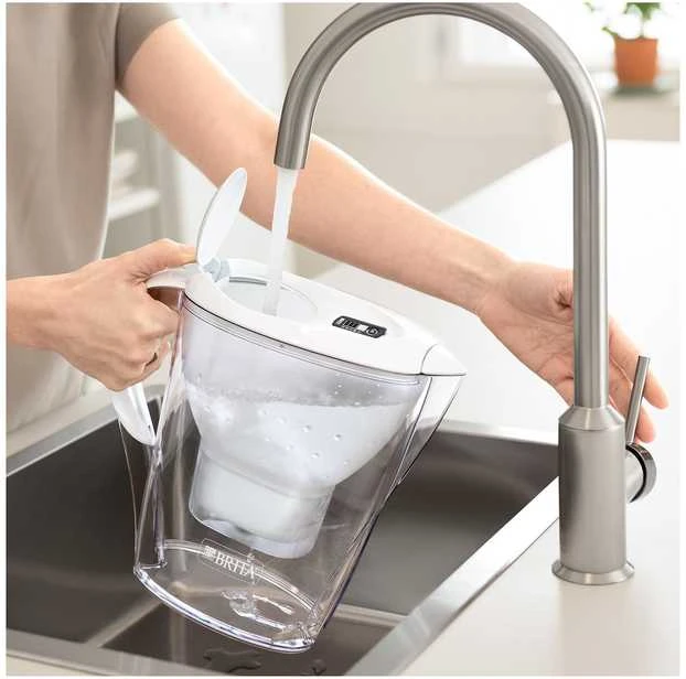 Brita Carafe filtro Marella Blanche (2,4 l) komplekte yra 1 Maxtra Pro viskas viename kasetė