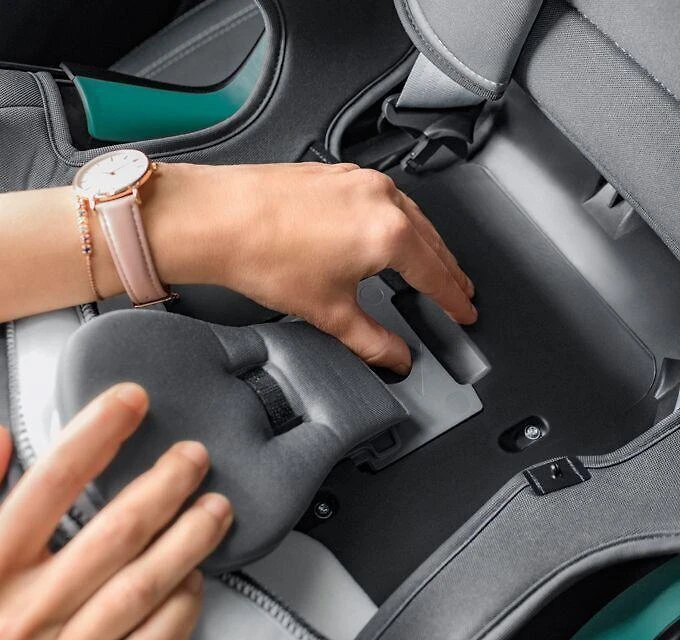 Britax Romer Evolvafix automobilinė kėdutė, Juodos spalvos, 2000037921