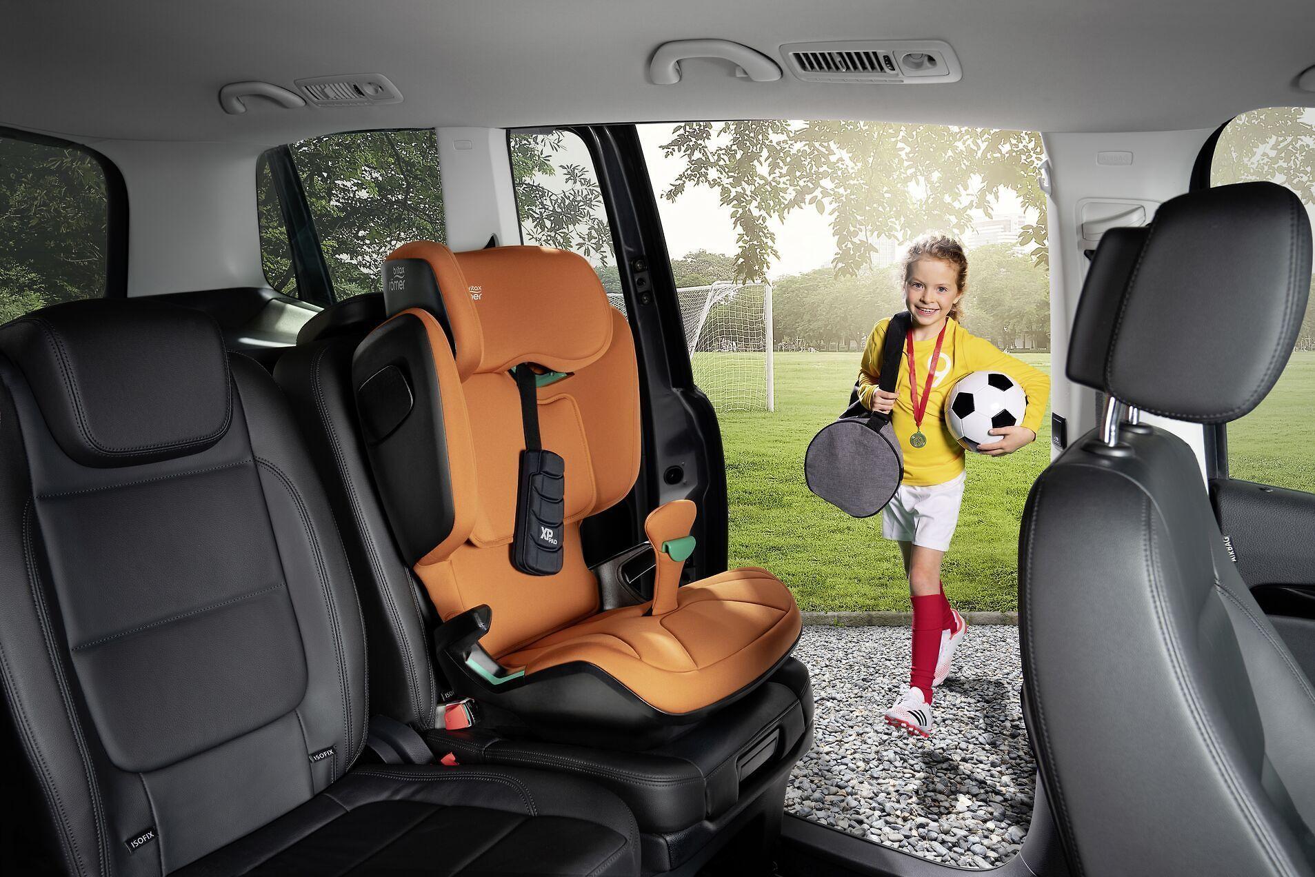 Britax Römer automobilinė kėdutė KIDFIX i-SIZE, pilka, 2000035121